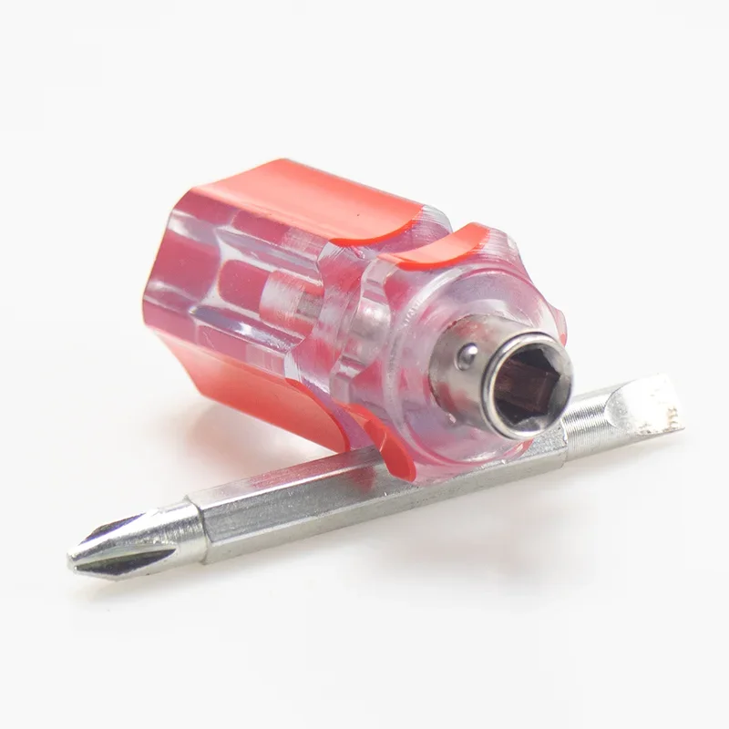 Utilisation d'un mini tournevis radis transparent pour réparer un appareil, outils de précision