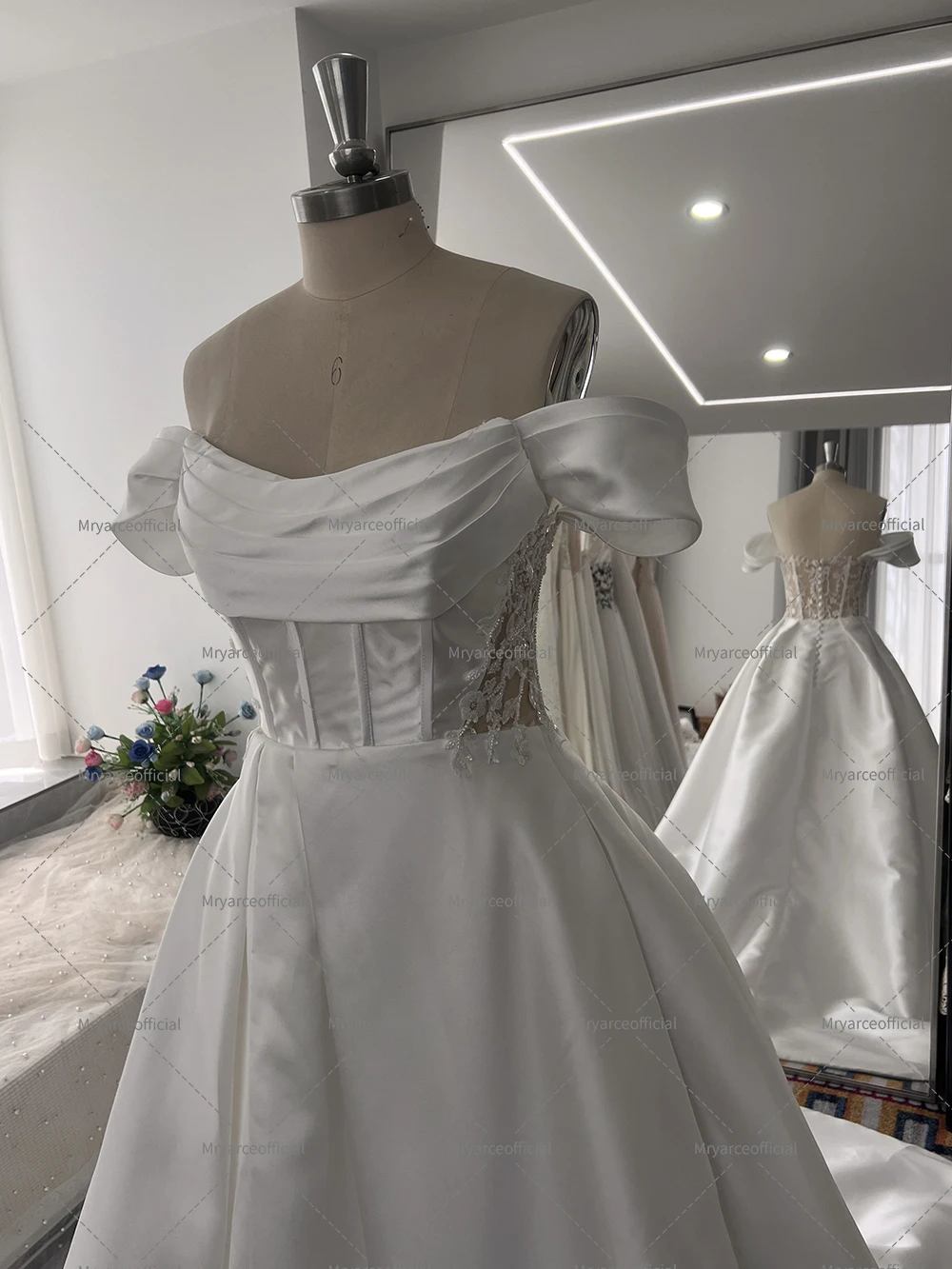 Mryarce Abnehmbare schulterfreie Ärmel Mikado A-Linie Brautkleid Brautkleider mit offenem Bein und Taschen – Detail 14