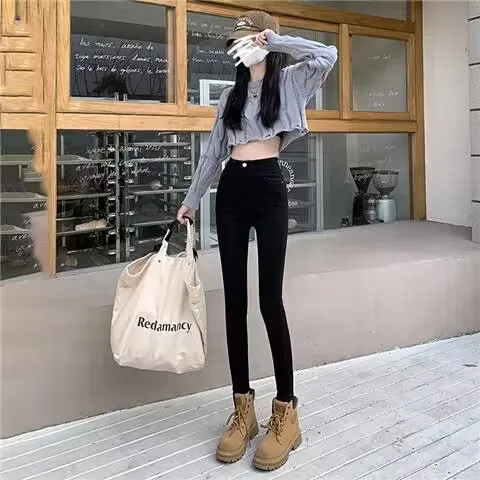 Black [ordinary quality]
