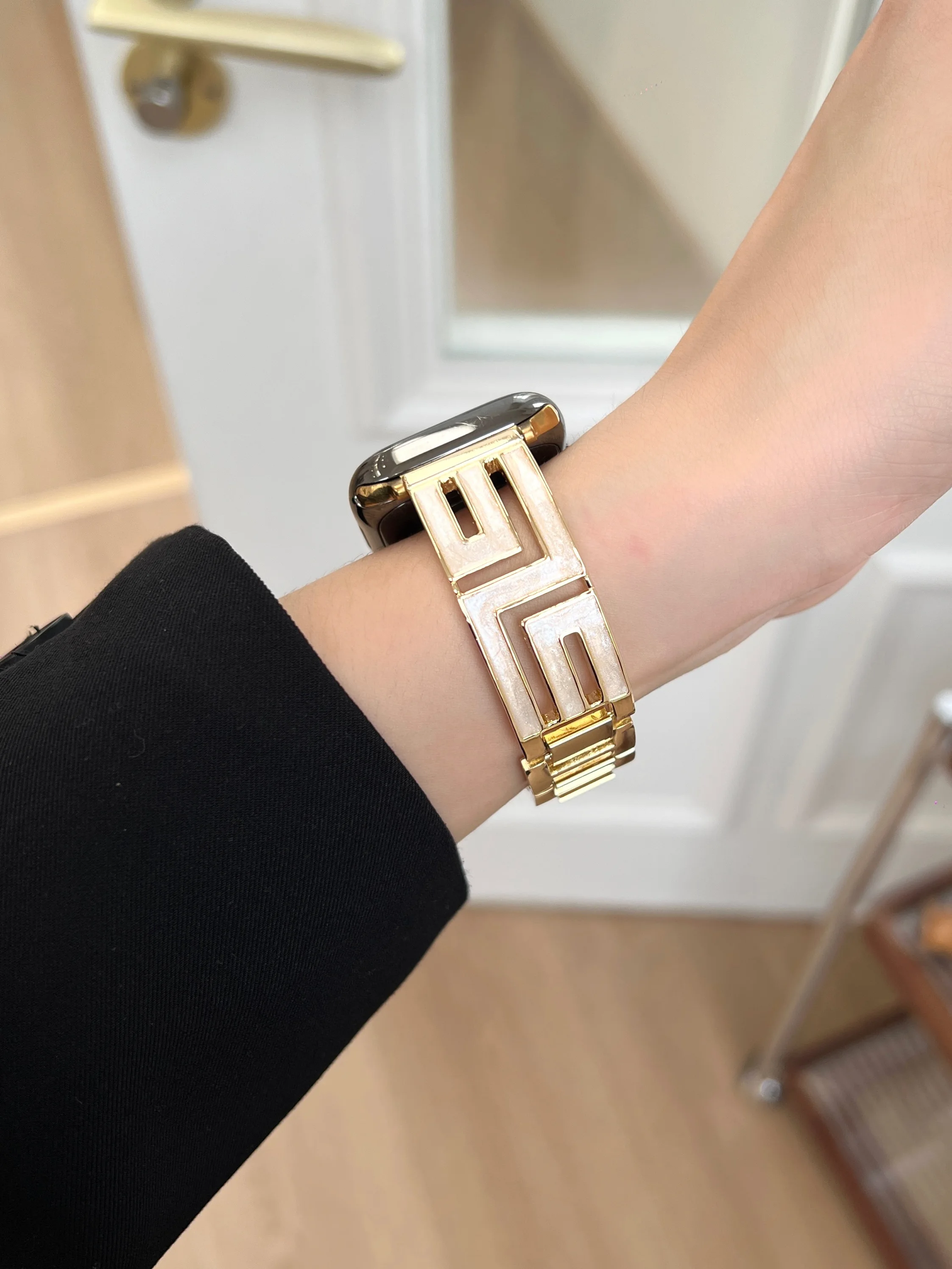  ġ   ð Ʈ, Ʈ 2 49mm, 45mm, 44mm, 42mm, 41mm, 40mm, 38mm, ũƼ ⼺ ݼ ð  ø 98