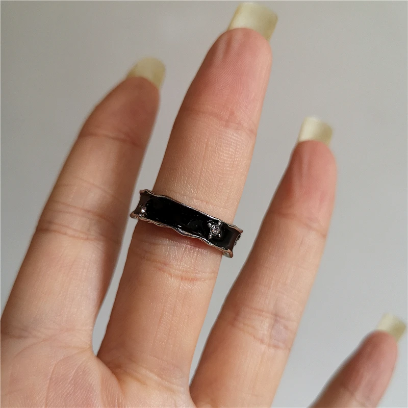 ヴィンテージ　ブラック クロス シンプル 　リング　指輪 17号 Punk Exaggerated Geometric Irregular Black Red Cross Ring