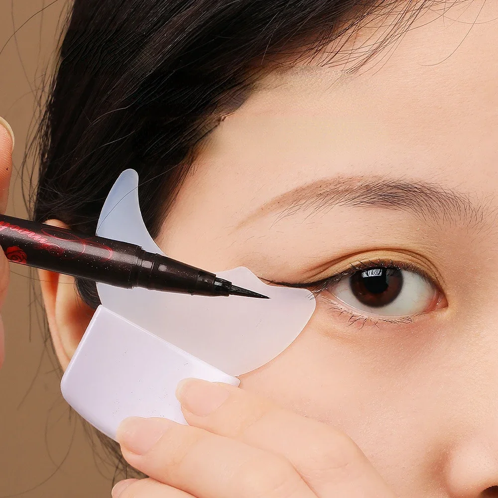Makeup Tools Eyeliner Stencil Tool Eye Makeup Tools Magic Eyeliner Stencil Model Beginner Eyes Makeup Assist Helper Women Eyeliner Guide Card Mold Eye Shadow Makeup Template Tools
