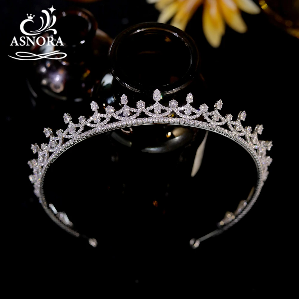 

Fashion Full Zirconia Crown Bridal Tiara Engagement Headbands Wedding Hair Accessories for Women Princess Party Girls Gifts