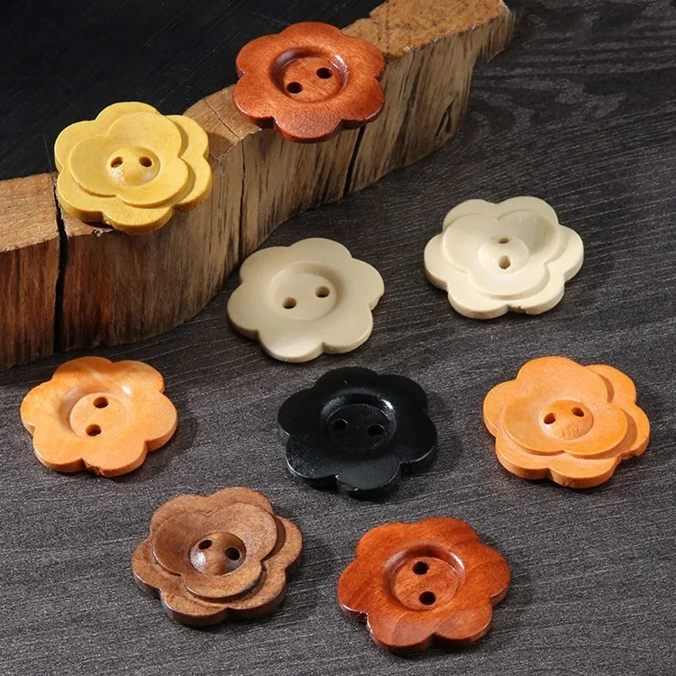 100Pcs Wooden Button with Floral Design Perfect for Cardigans and Shirts Eco-Friendly 2-Hole Button Sewing Accessories Wholesale