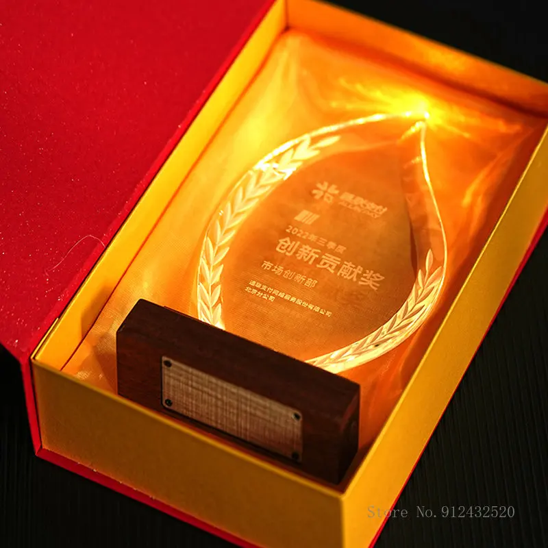 Creative Customized Carving Crystal Trophy, Luminous Wooden Base, Company Annual Meeting Award Plate, Home Decor Souvenir