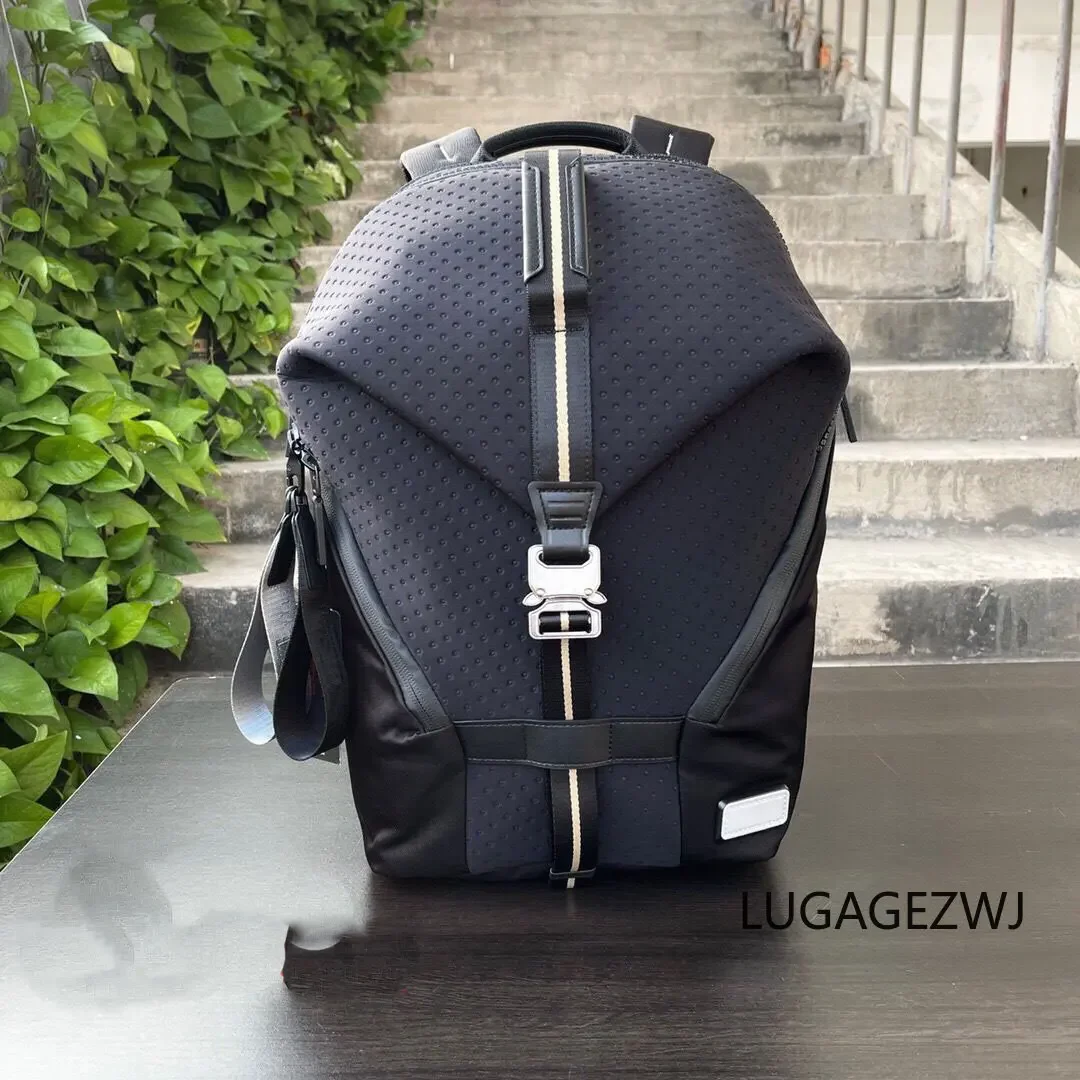 

Famous Brand Men's Nylon Backpack With High Capacity For Business Backpack Men
