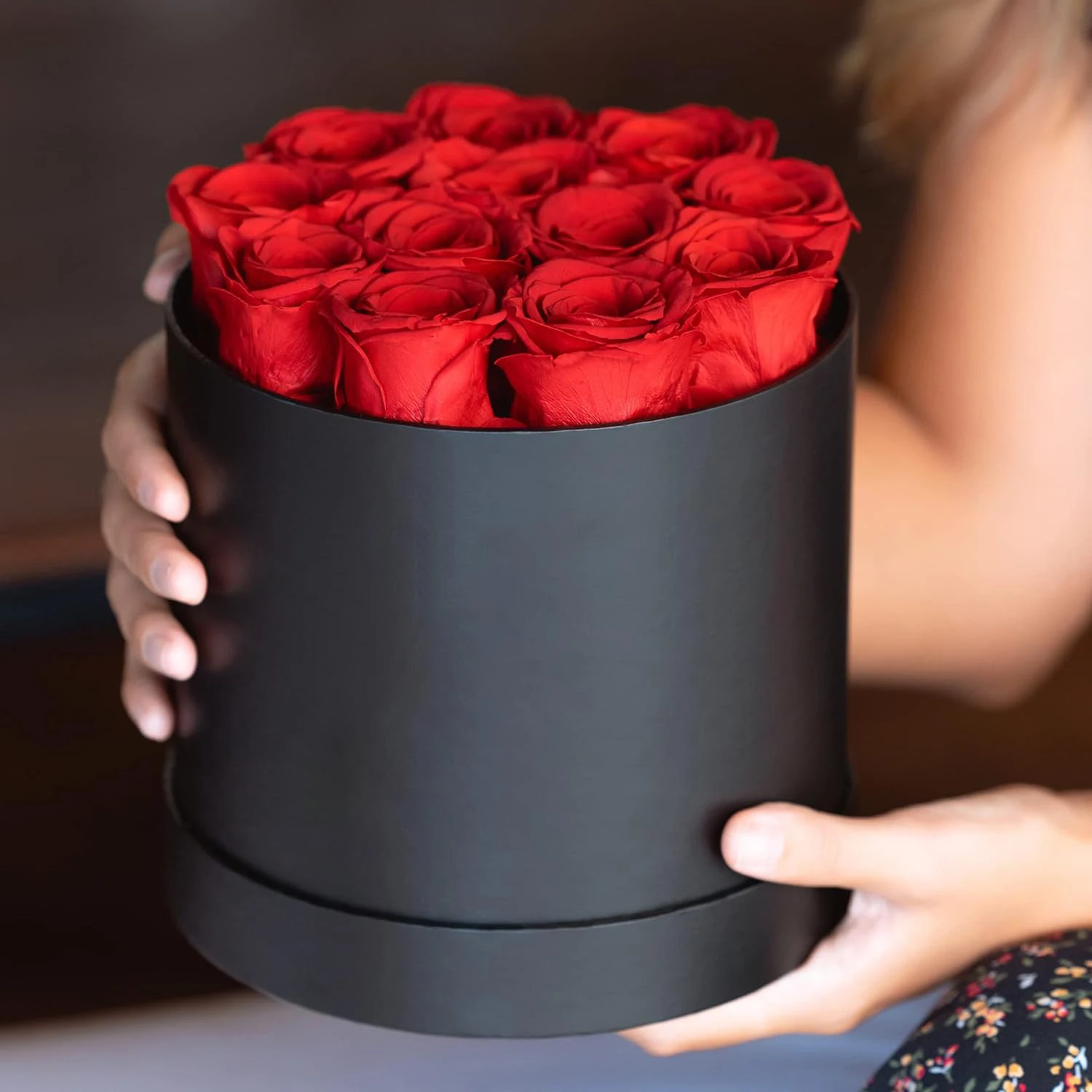 

12PCS Natural Rose in Round Box Handmade Preserved Rose Eternal Life Real Rose Perfect for Mothers Day Anniversary Birthday Gift