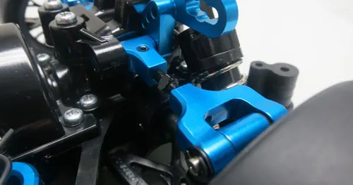 Yeah Racing アルミ調整可能フロント/リアアッパーアームセット