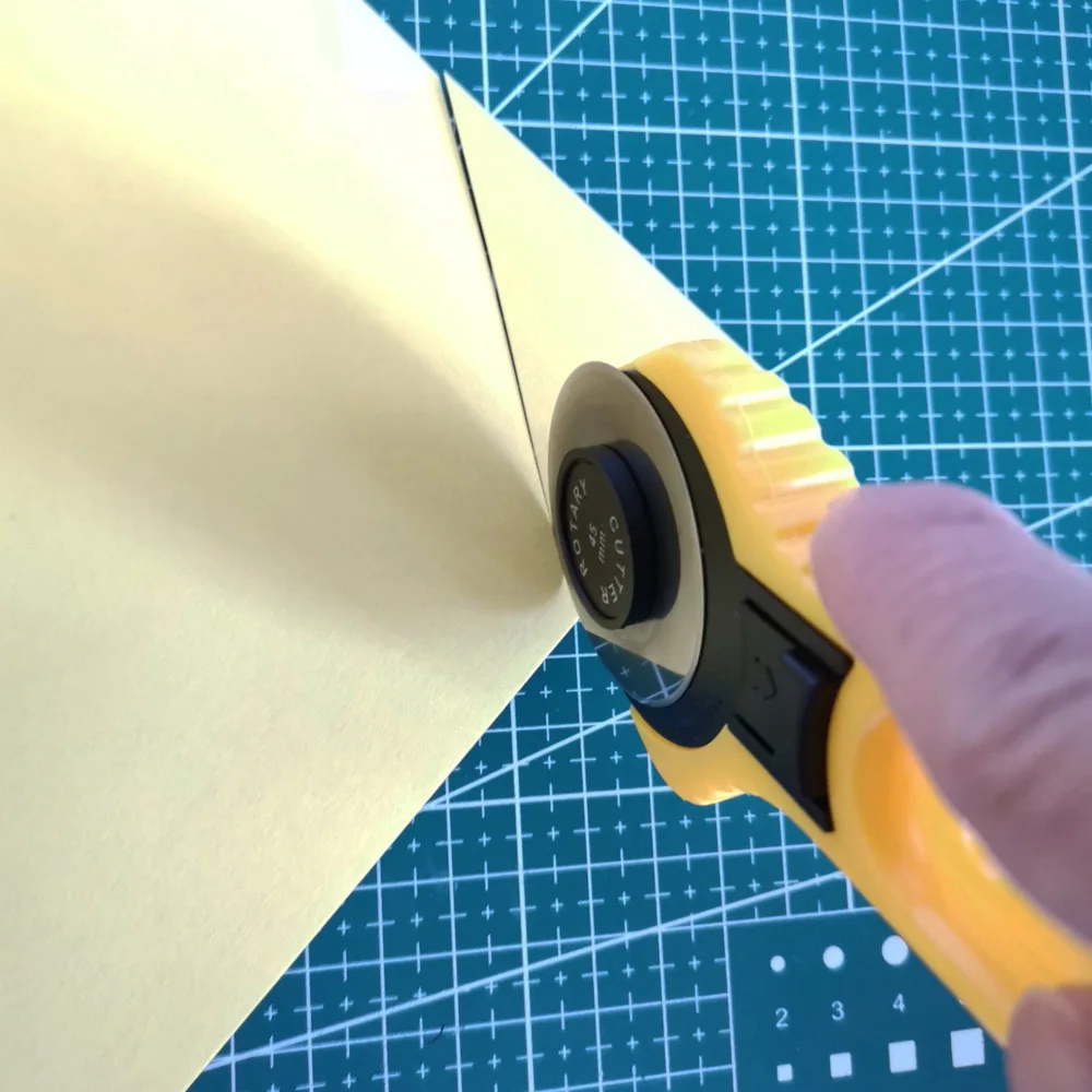 45mm Rotary Cutter DIY Patchwork Leather Roller Wavy Edge Cutting Tool  Fabric Sewing Quilting Olfa Blades - AliExpress