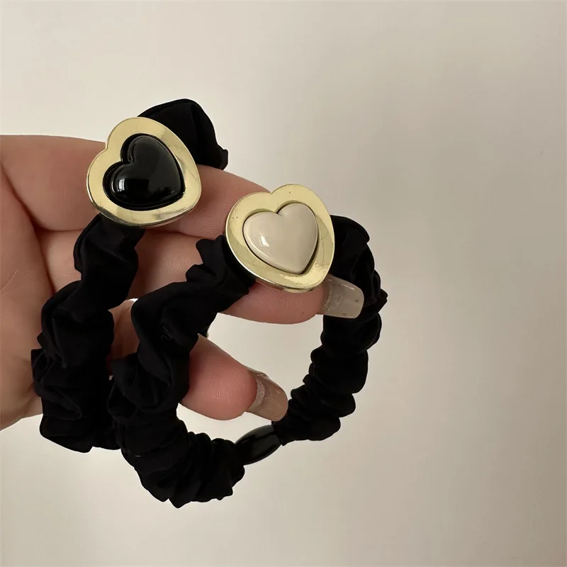 Newest Senior Korean Woman Elegant Heart Shape Black Elastics Hair Band Scrunchies Hair Ties Girls Ponytail Hold Hair Accessorie newest gold round buckle belts female hot leisure jean wild silver without pin metal buckle brown leather black strap belt women
