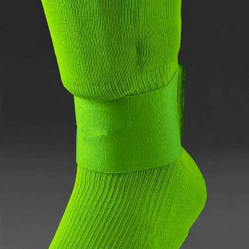 2PC Adjustable Shin Guard Fixed Bandage Tape Soccer Shin Pads Prevent Drop Off Elastic Sports Bandage Safety Legwarmers soccer shin guards shin guard pads