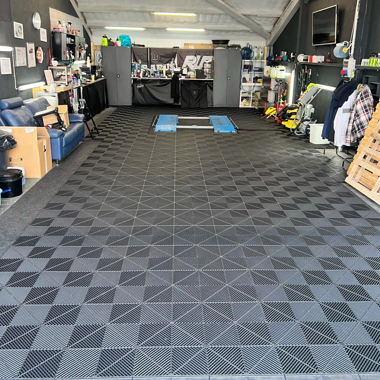 Modular Interlocking Garage Floor Tiles, Plastic Garage Flooring