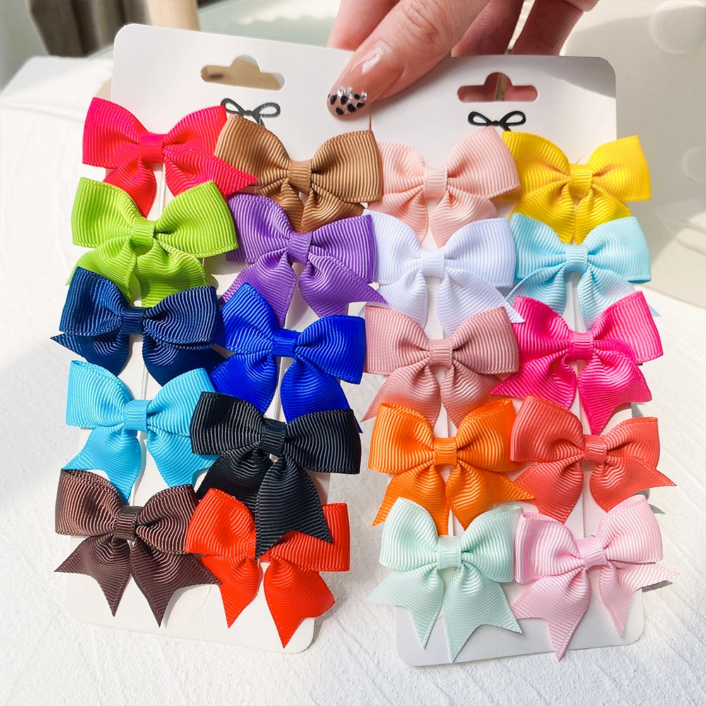 10pcs/set 1.9'' celistvý barva stuha děti luky vlasy klipů pro děťátko holčičky ruční mašle sponka mini barrettes vlasy příslušenství