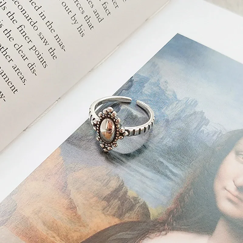 

Fashion Silver Ring Retro Personality Oval Elegant Mirror Geometric Ring for Women Vintage Temperament Jewelry Accessories