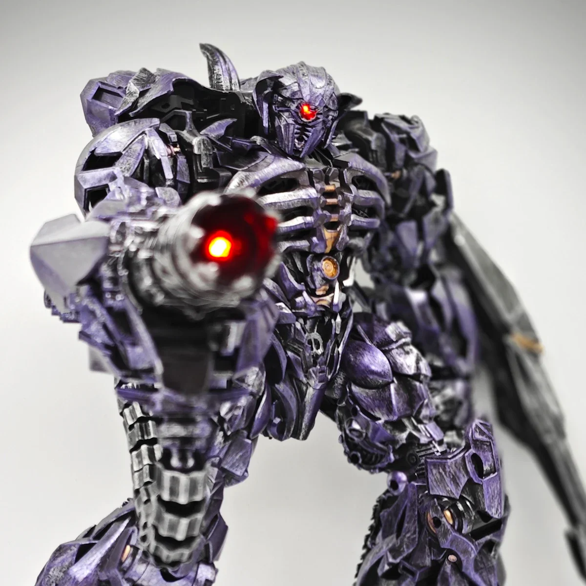 新品　ZS-01 ショックウェーブ　トランスフォーマー　並行輸入品 Amazon.co.jp: トランスフォーマー おもちゃ 変形ロボット