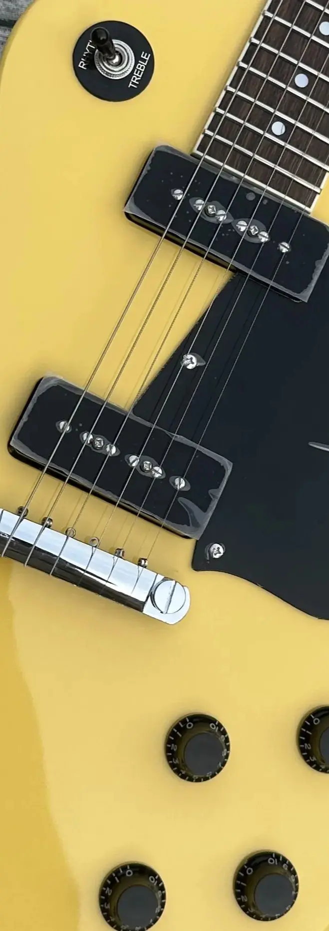 

Standard electric guitar, TV yellow, cream yellow, bright, cream white retro tuner, available, lightning package