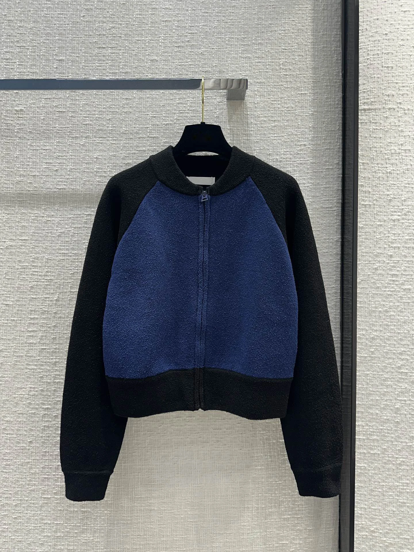 

24 Early Spring New Product Black Contrast Knitted Jacket Small Coat