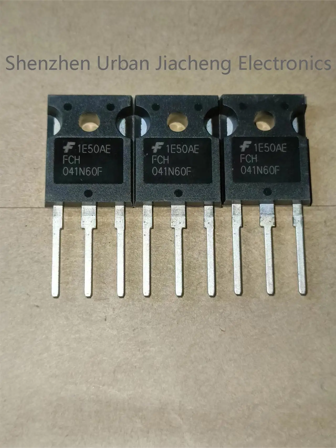 

FCH041N60F TO-247 MOS 600V 76A импортное Оригинальное лучшее качество