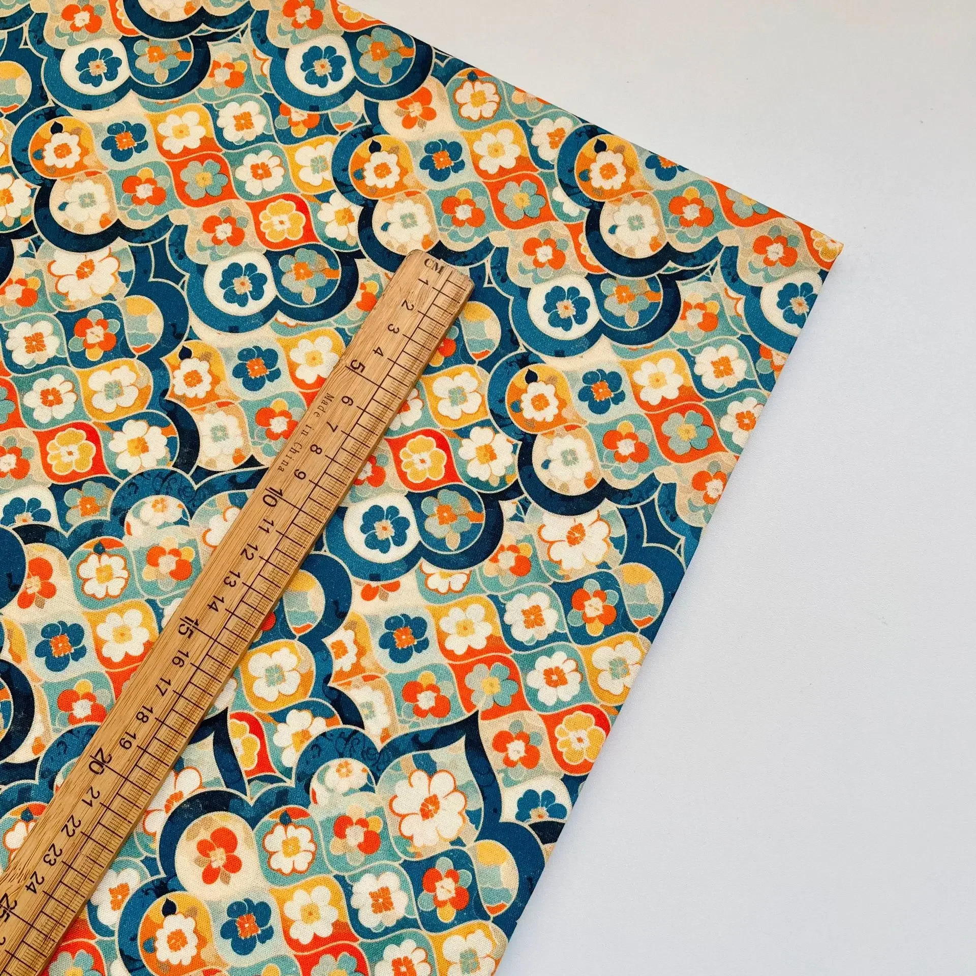 Digital bedruckter Stoff aus reiner Baumwolle für Sommerhemden, Hemden, Hosen, DIY-Nähen – Detail 1