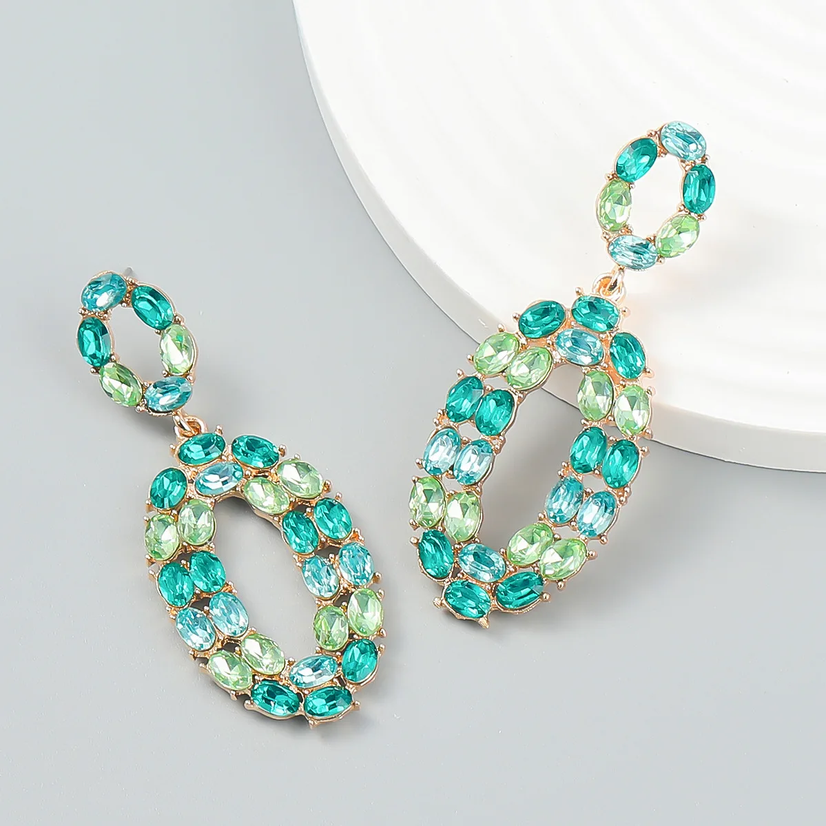 

Fashion Exaggerated Earrings Light Green Long Oval Geometric Drop Earrings for Women Girls Party Jewelry