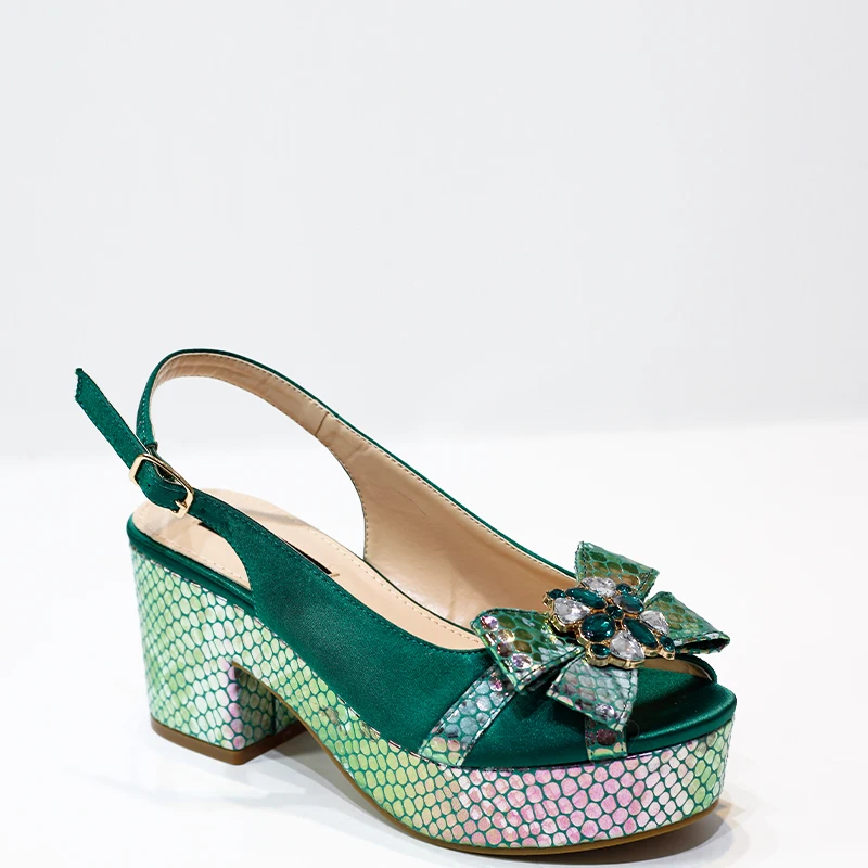 Fashion Top Italian Designers 2023 Luxury Round Toe Bright Diamond Bowtie Bling Summer Women's Platform Chunky High Heel Sandals