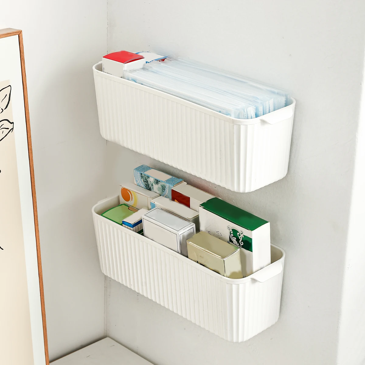 WORTHBUY Wall Mounted Medicine Storage Rack Cabinet Plastic Drug Organizer Shelf Desktop Stackable Medicine Storage Basket 2