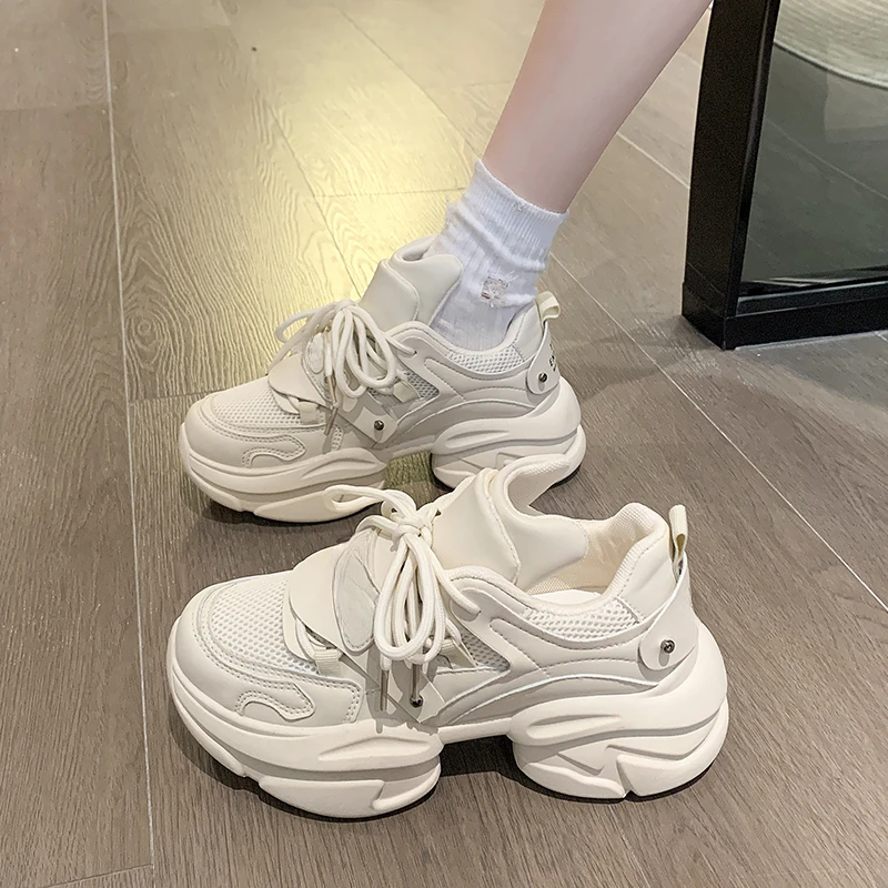 

Новинка, однотонные модные женские туфли с круглым носком и сетчатыми перекрестными ремешками, износостойкие удобные повседневные кроссовки для бега на толстой подошве