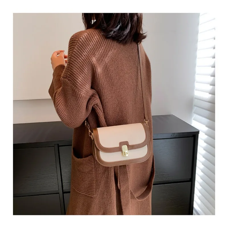 Textured Small Shoulder Bag Women's Trendy Fashion Retro Armpit Small Square Shoulder Bag Autumn Popular Shoulder Bag Crossbody