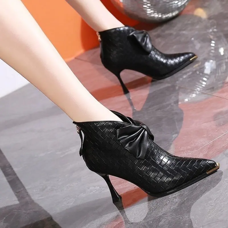 Lacquer Leather Pointed High-heeled Boots for Women in Autumn Winter New Fashion Pattern Short Boots for Women Fashion Pumps
