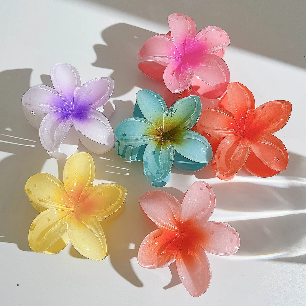 2025 New Vacation Egg Flower Hair Clips Hawaii Beach Claws Bohemian Hairpin for Girls Women Hair Claws