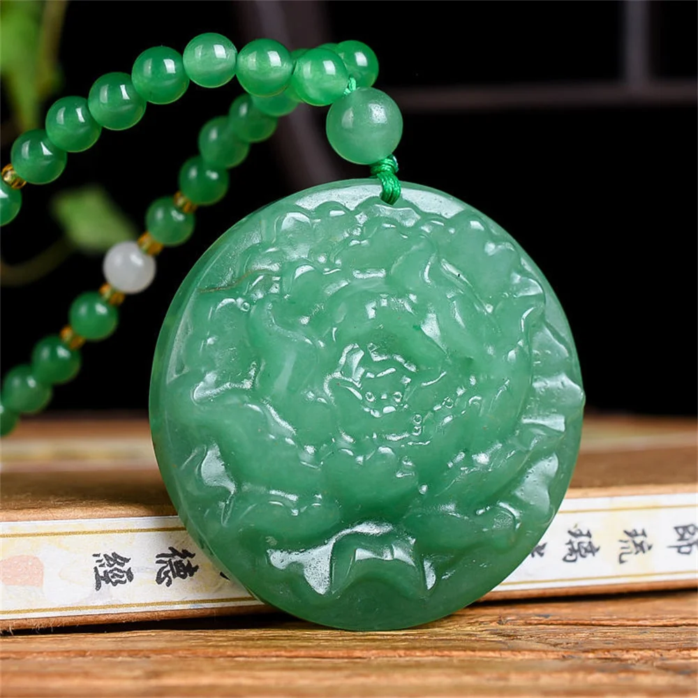 

Цепочка с подвеской в виде цветка из натурального зеленого нефрита