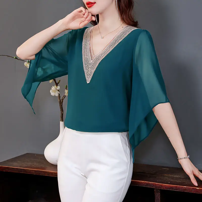 2024 New Elegant Temperament High-end Fashion Versatile Hollowed Out V-neck Loose Casual Solid Color Bat Sleeve Shirt for Women