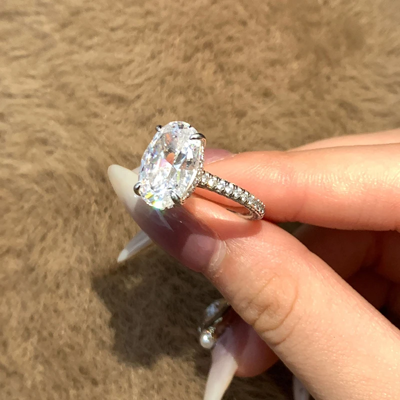 Moissanite Ring