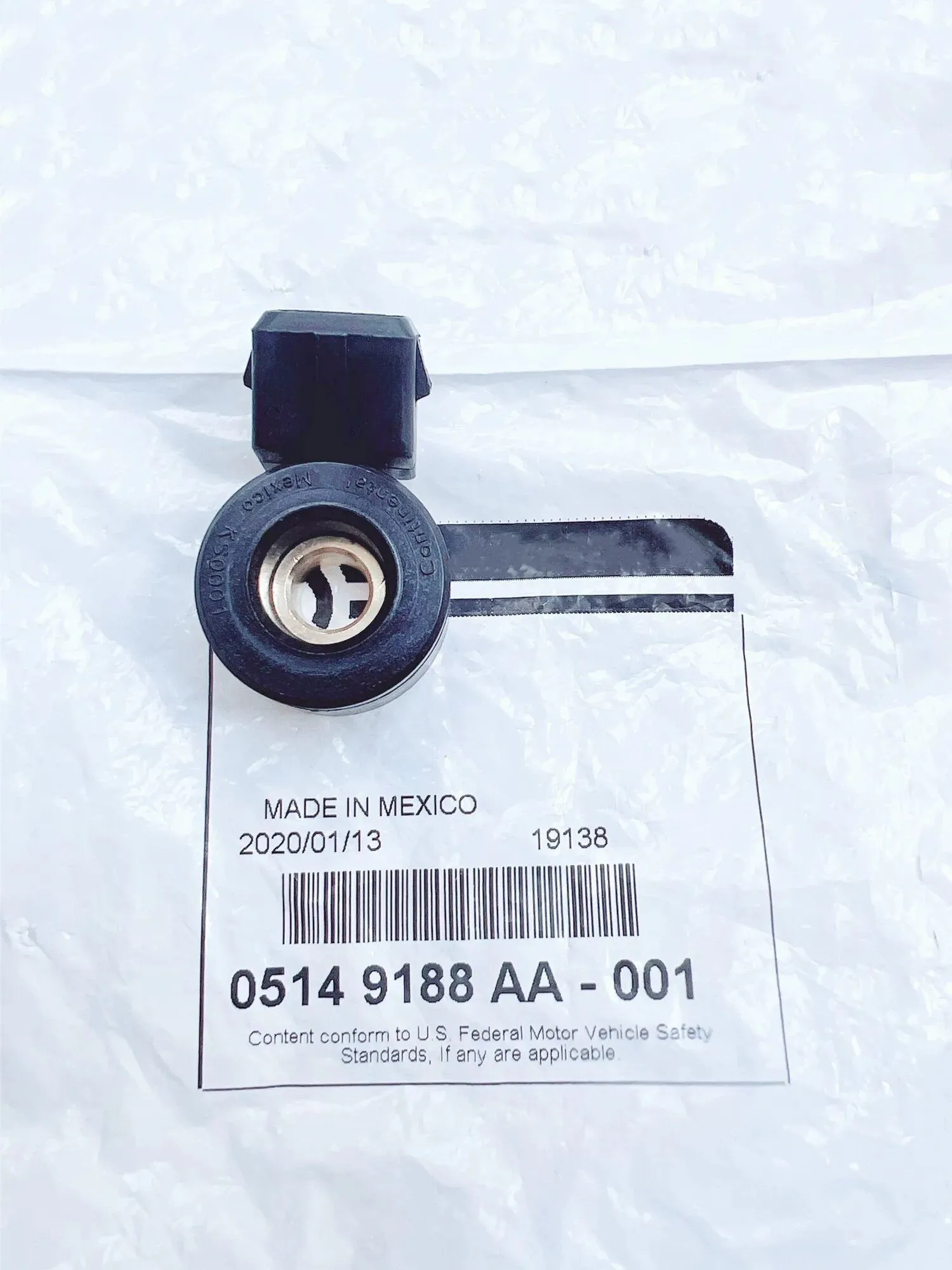 

Original Engine Knock Sensors 5149188AA, 68166540AB, 68166540AA Are Suitable For: Jeep Wrangler, Grand Cherokee, Dodge Journey,