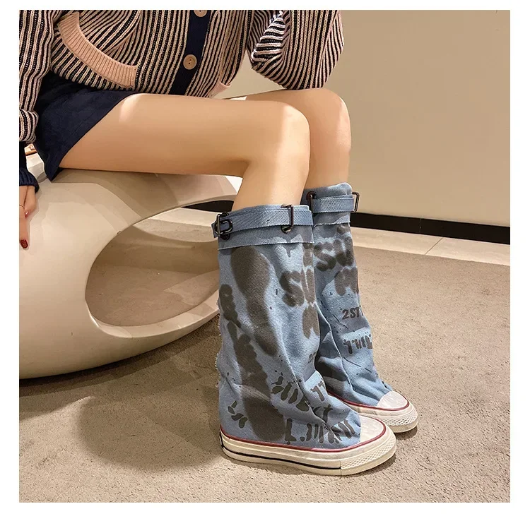 Graffiti Mid Calf Canvas Shoes 24