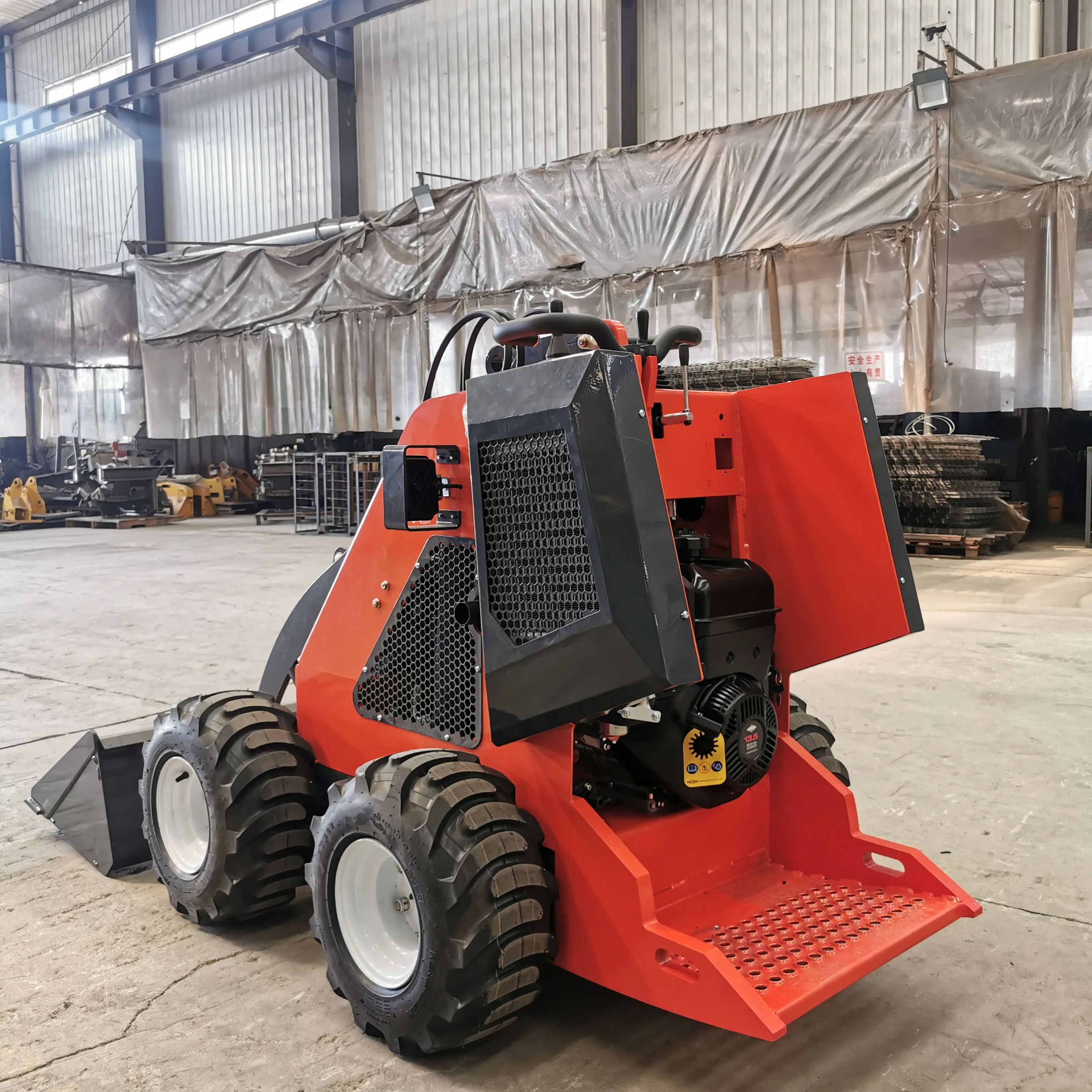 Рисунок 2 - 2023 обновленный Гусеничный мини-погрузчик