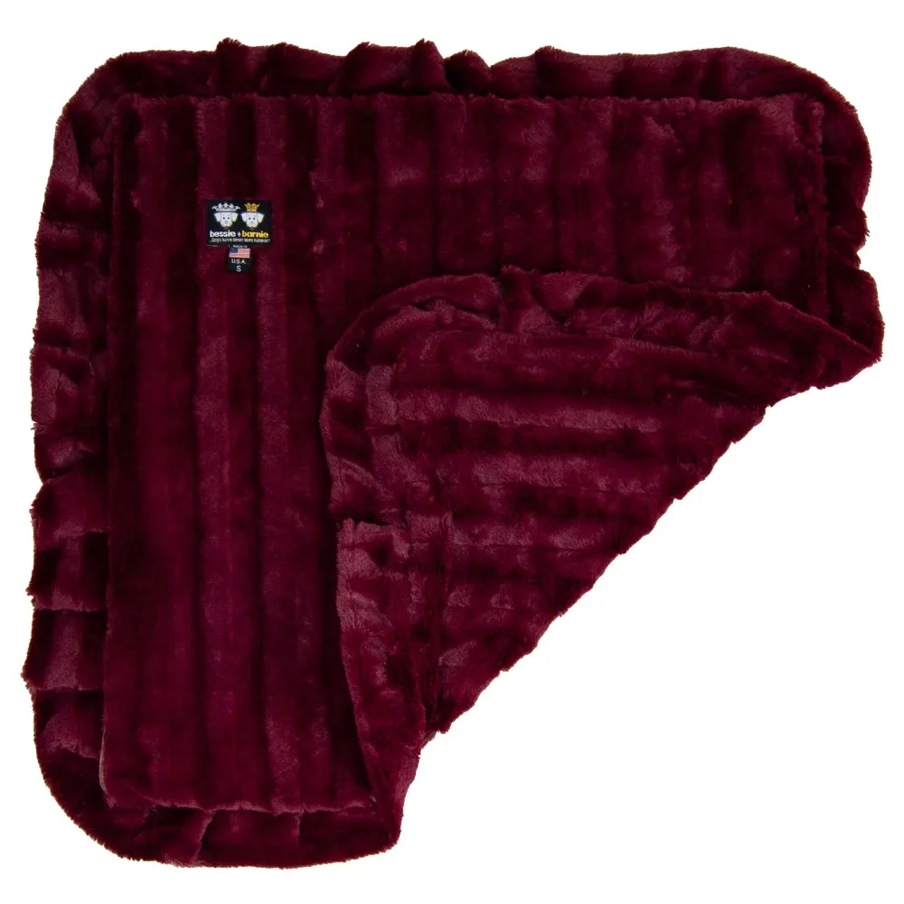 

Lovestruck Luxury Ultra Plush Faux Fur Pet/ Dog Reversible Blanket (Multiple Sizes)