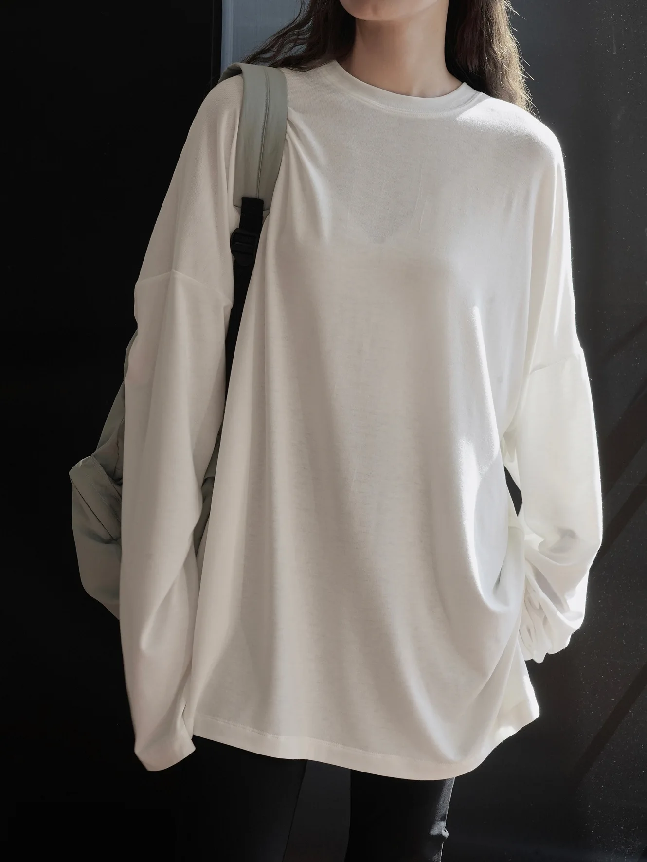 

TT090 Crew-neck base shirt loose inside long-sleeved T-shirt top woman