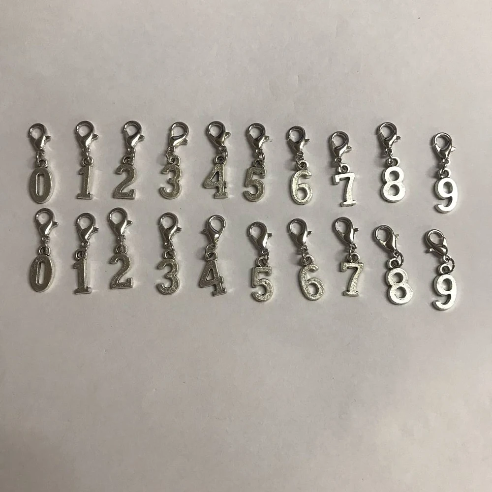 

40PCS Number 0~9 Pendant Stitch Markers Alloy Crochet Lobster Clasp Charms Locking Stitch Marker with Wine Glass Charm Ring