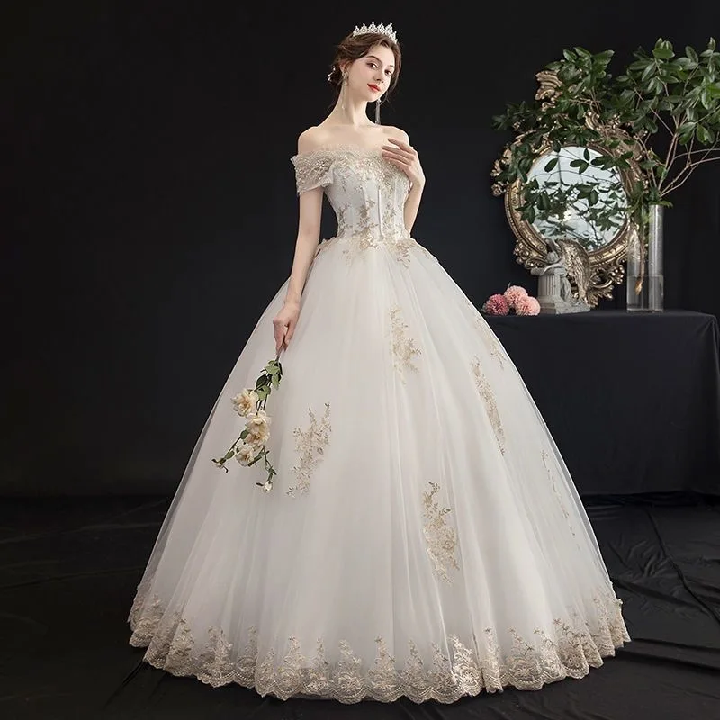 

R-12 Wedding dress The bride's one-shoulder simple forest-style high-waisted floor-length gauze skirt looks slimming