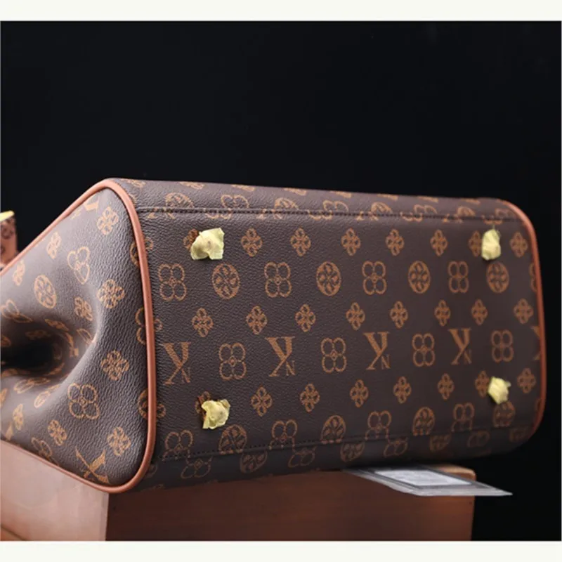 حقيبة نسائية ماركة فاخرة خفيفة 2025 موضة جديدة متع...