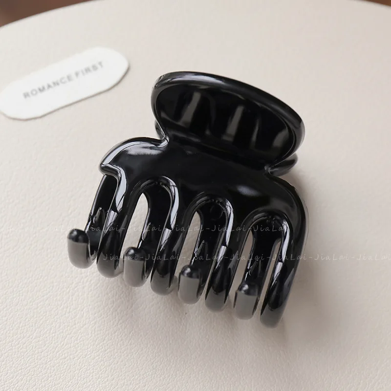 Small Medium Hair Claws Clips Crab Hair Clamps Women Girls 4.5CM Plastic Ponytail Hair Barrettes Hairpin Hair Accessories Simple