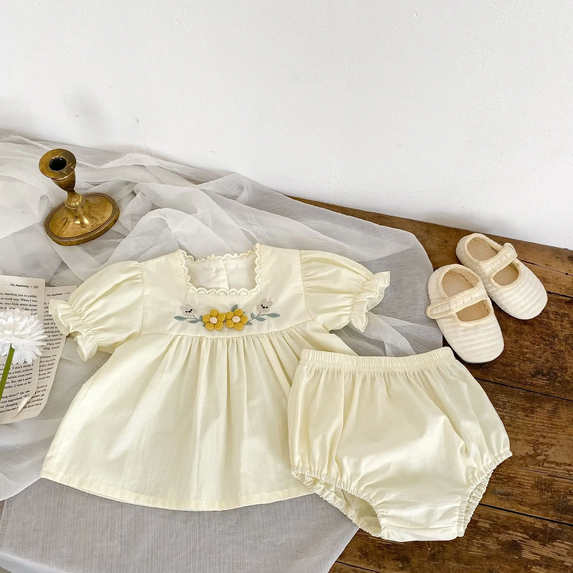 

2023 Summer Baby Girls Clothes Sets Toddler Flower Embroidery Square Collar Puff Sleeve Tops Shorts 2Pcs Infant Cotton Outfits