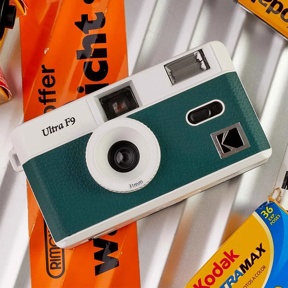 Kodak Ultra F9 Film Camera 35mm Kodak Focus Free Reusable Built in Flash Multiple Colors with Package Portable Optional Film