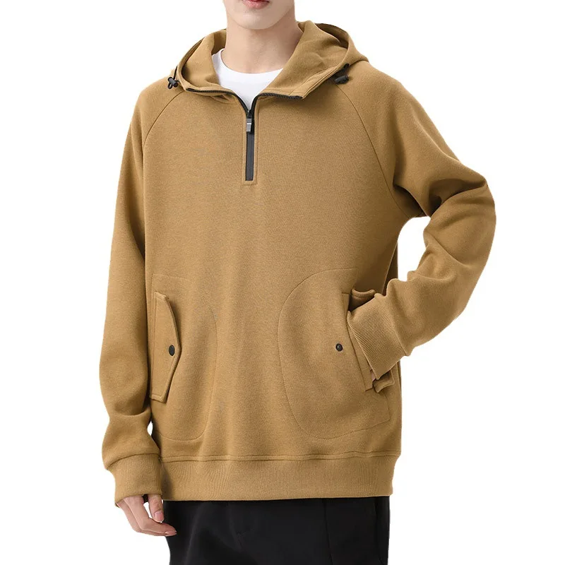 Рисунок 5 - Осень-зима 2023, свитер с капюшоном