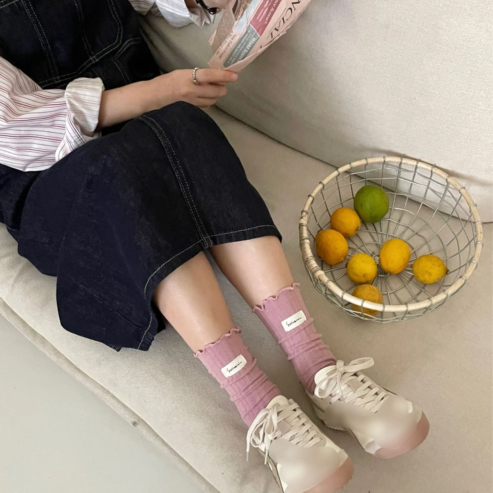 Calzini Autunno e Inverno Nuovo Articolo Dolce Fungo Bordo Striscia Verticale Calzini Impilabili Etichetta Tessuto Calzini Tubolari In Puro Cotone Per Le Donne_voghion.com