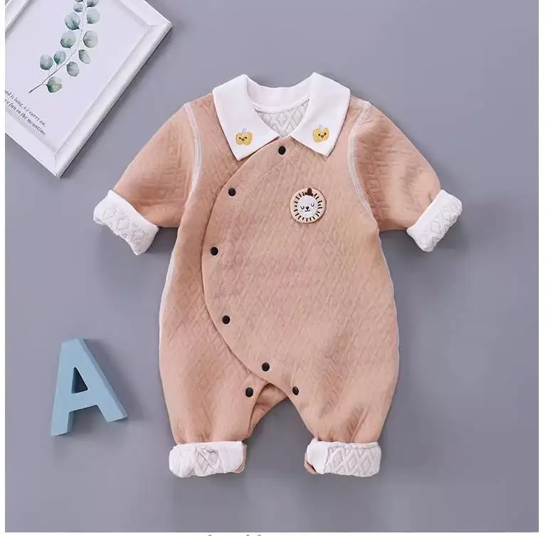 Newborn baby jumpsuit, baby boy and cotton covered foot jumpsuit.