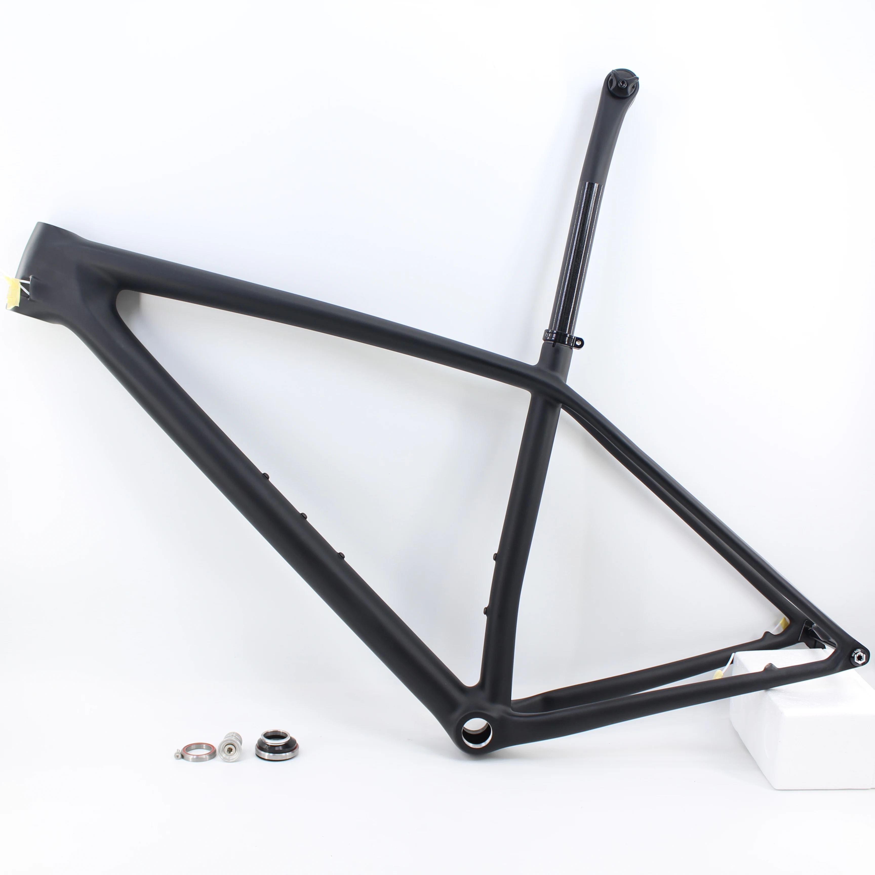 Mountain Bike UD Full Carbon Fibre Thru Axle Disc Brake Carbon Frame MTB Bicycle frame Boost 148mm 29er*15/17/19 Inch bicycle frame