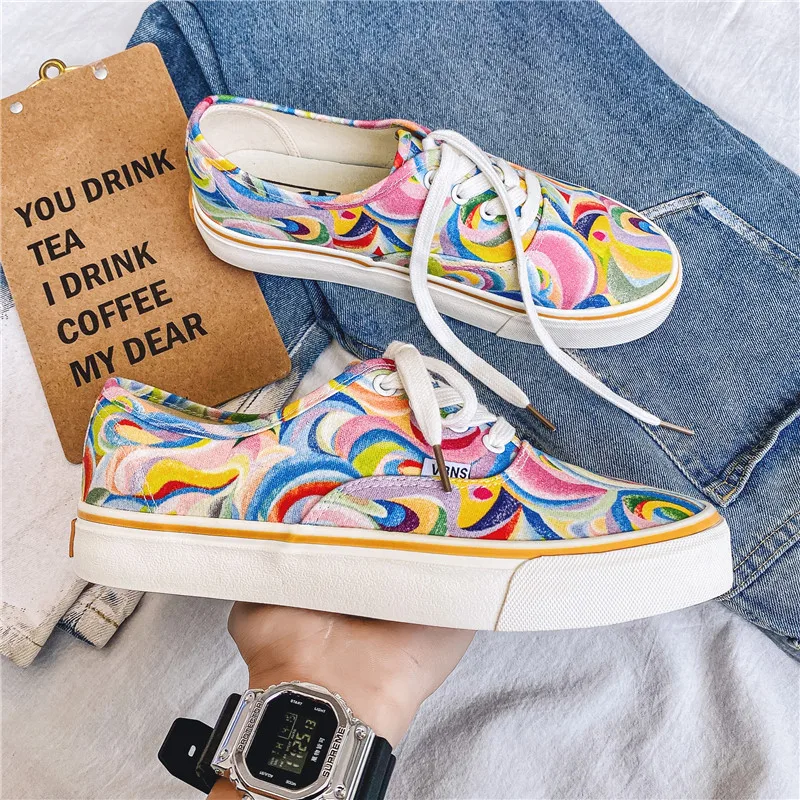 

Summer Colorful Print Canvas Shoes Men Espadrilles Rainbow Graffiti Men Vulcanized Shoes Casual Canvas Sneakers Shoes For Men