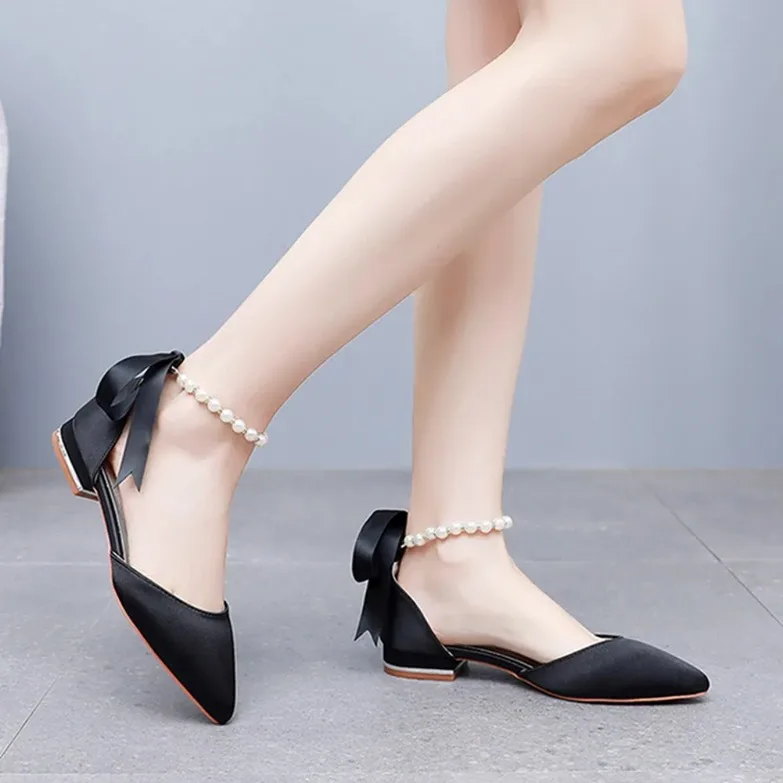 Wedding Shoes Bride Flat Heel Pointed Hollow Sandals Women White Satin Beaded Bride's Wedding Dress Shoes Sandalias De Mujer